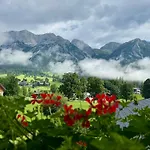Moeslehnerhof فندق