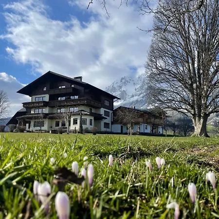 ホテル Moeslehnerhof